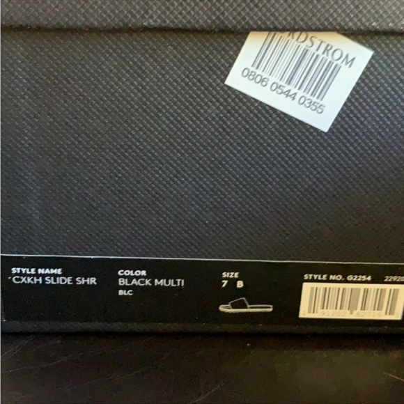 COACH all leather & fur slides from the Keith Haring collaboration - Picture 5 of 6